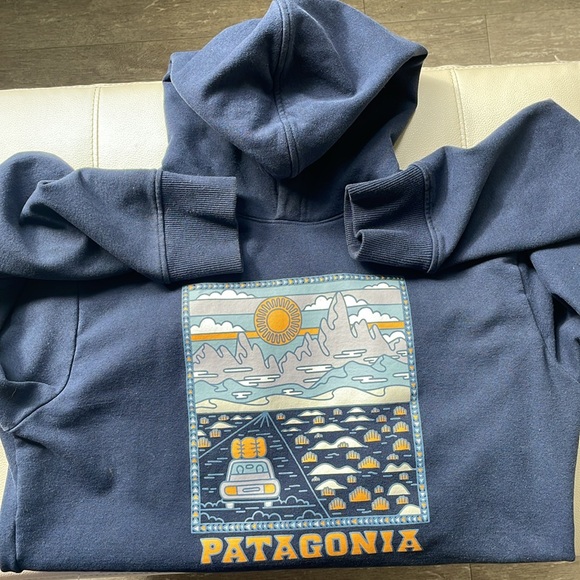 Patagonia Men's Navy Hoodie - size Small - Picture 5 of 7